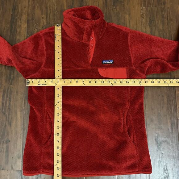 PATAGONIA W's Re-Tool Snap-T Pullover Sweater Outdoor in Cochineal Red Wax - Picture 7 of 7